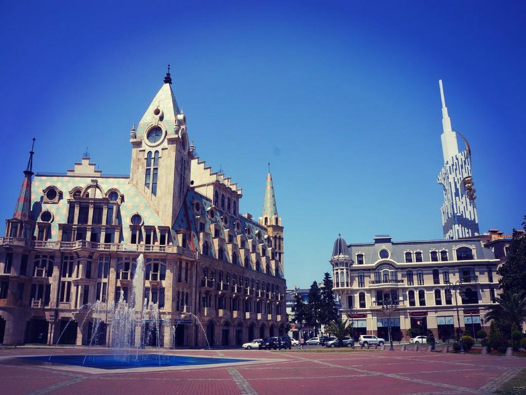 Sister'S Warm Guest House Batumi Ngoại thất bức ảnh