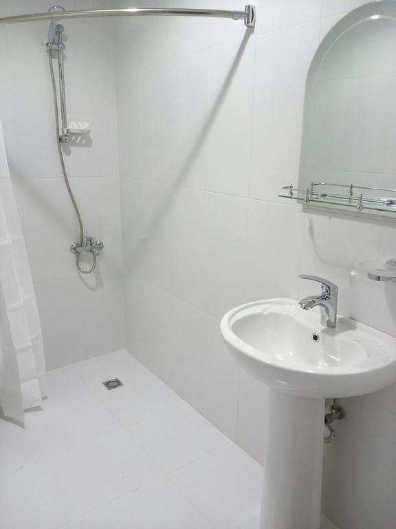 Sister'S Warm Guest House Batumi Ngoại thất bức ảnh