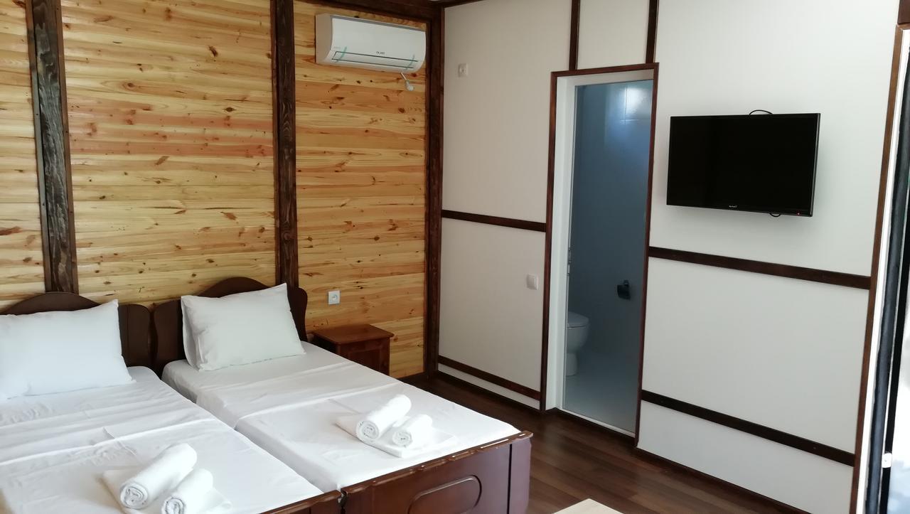 Sister'S Warm Guest House Batumi Ngoại thất bức ảnh