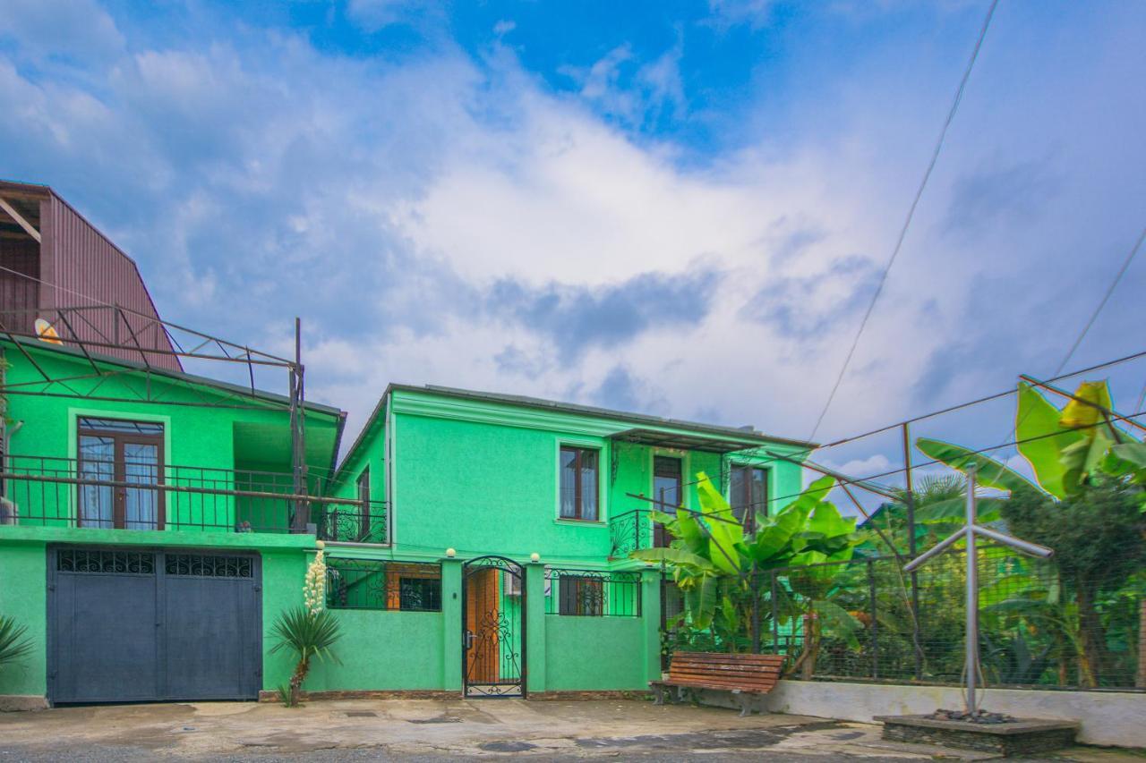 Sister'S Warm Guest House Batumi Ngoại thất bức ảnh